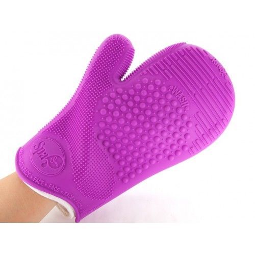 SIGMA SPA™ BRUSH CLEANING GLOVE